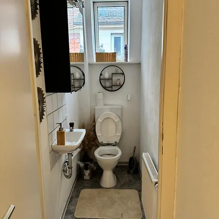 Mit Service Im 아파트 괴핑엔